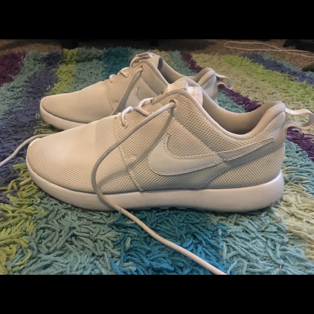 Nike Roshes